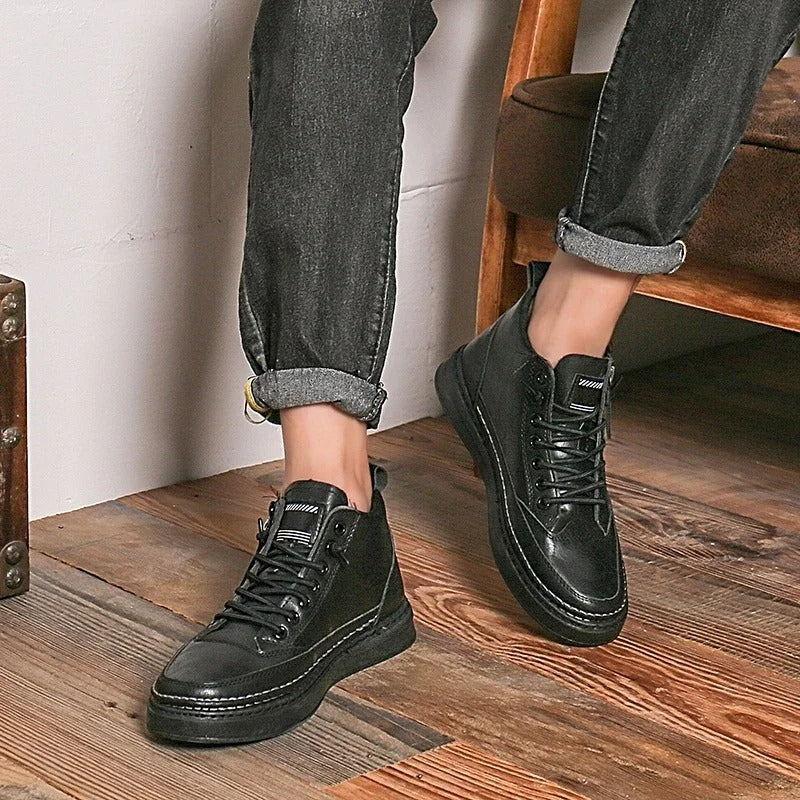 RAVEN: BOTAS TRIPLE COSTURA QUE DOMINAN LA CIUDAD